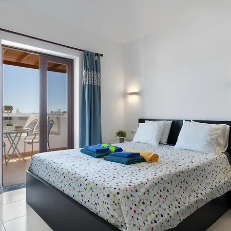 Casa Lupa * Tías