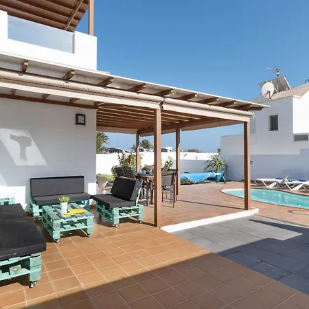 Casa Lupa Nyaraló *